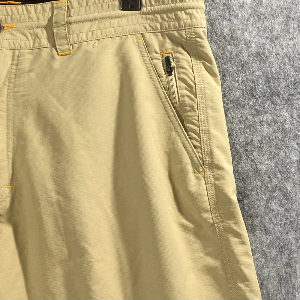 Howler Brothers. Men's Khaki Horizon Hybrid 10in Inseam‎ Shorts Size 36